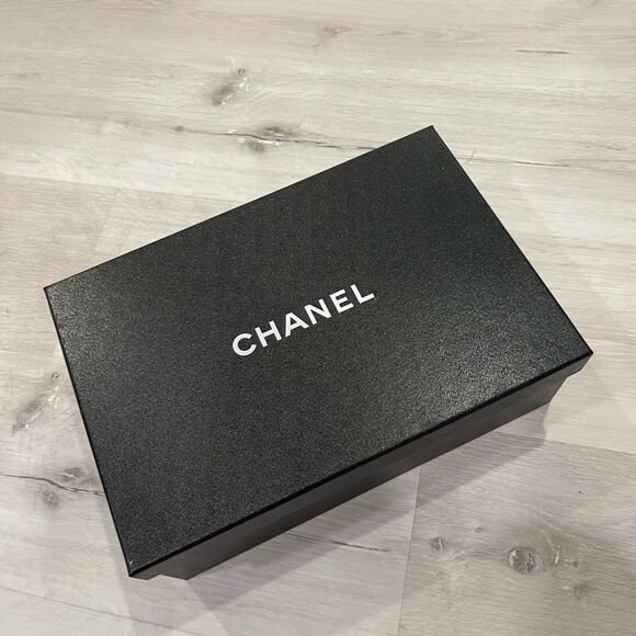 Chanel Sandals in Pink. - Picture 8 of 8